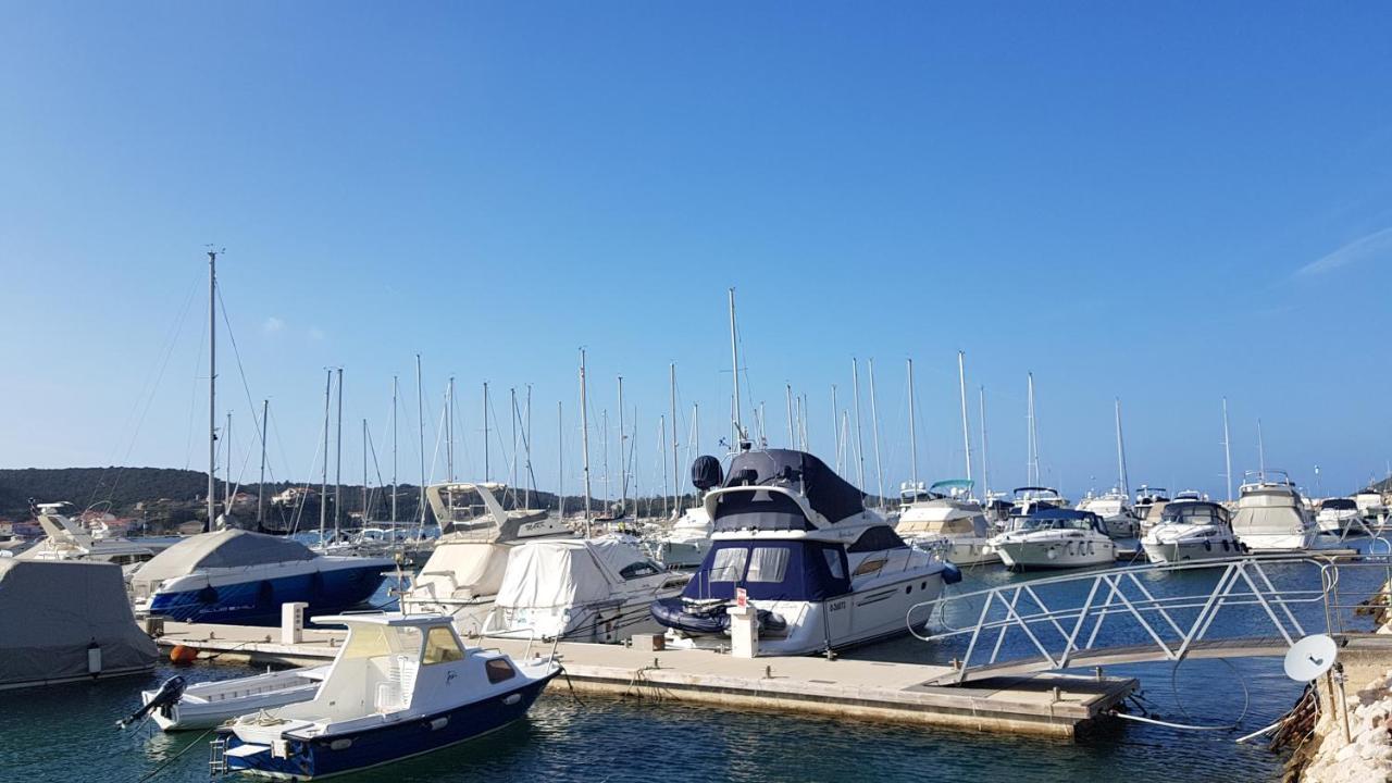 Guest House Galeb Supetarska Draga Exterior foto