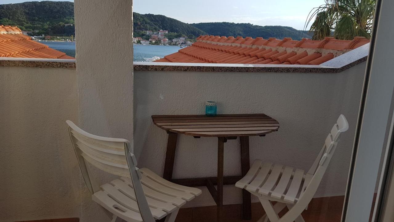 Guest House Galeb Supetarska Draga Exterior foto